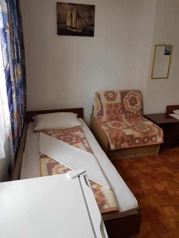 אובזור Guest Rooms Denitsa מראה חיצוני תמונה