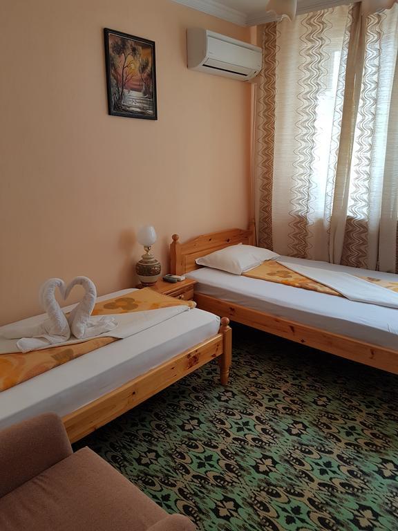 אובזור Guest Rooms Denitsa מראה חיצוני תמונה